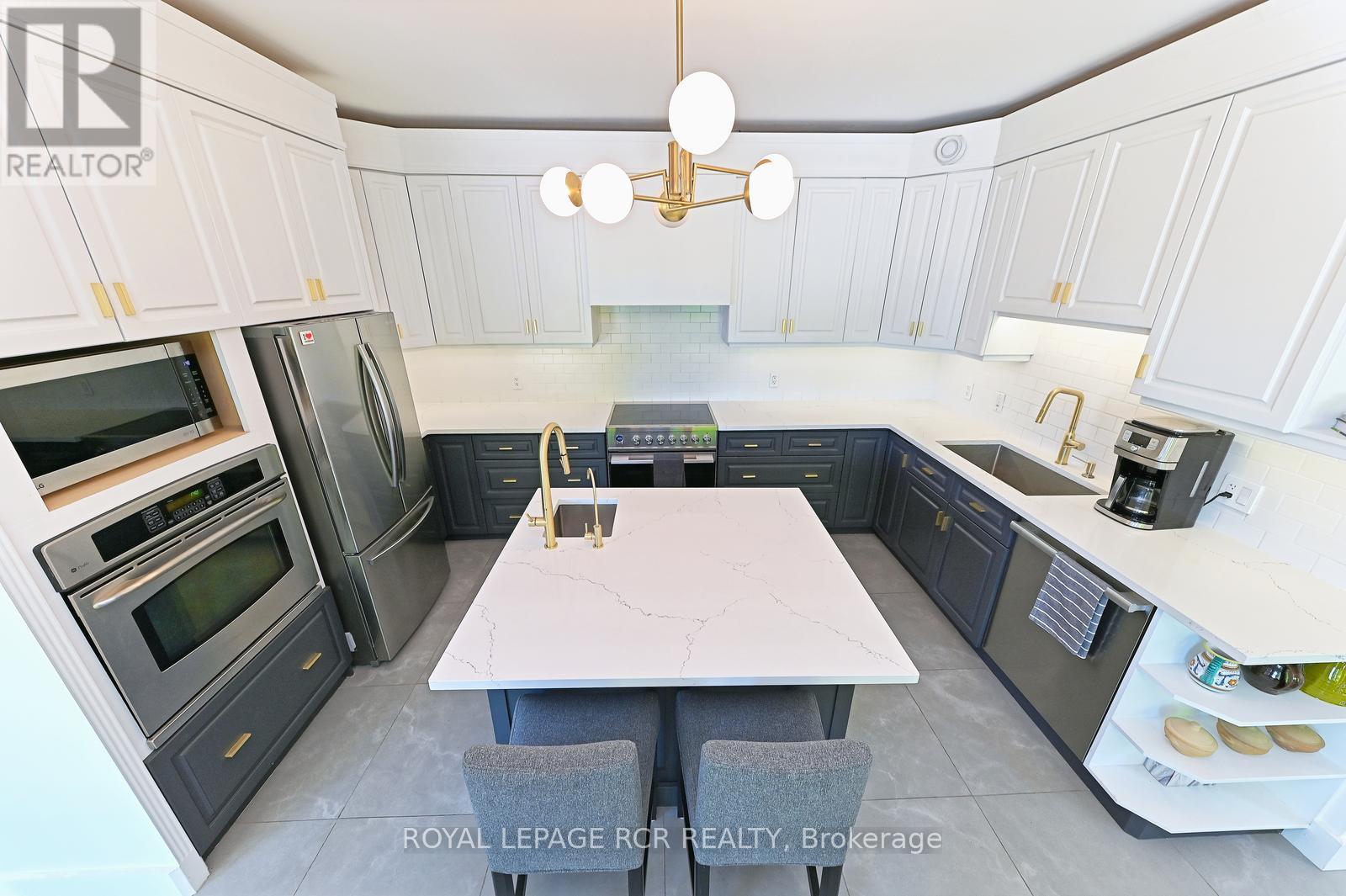 Photo 3 of 1614 Concession 10 Nottawasaga S, Clearview ON
