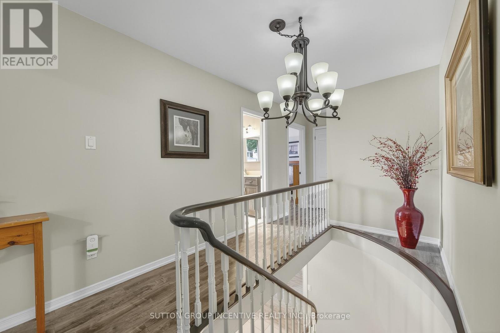 Photo 36 of 32 Valley Drive, Barrie ON
