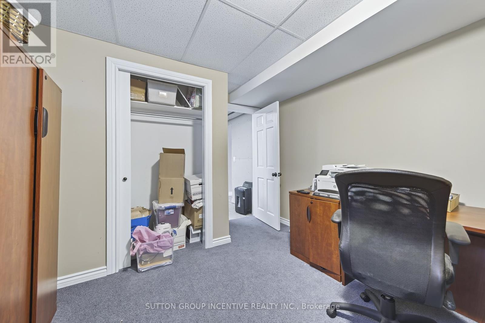 Photo 45 of 32 Valley Drive, Barrie ON
