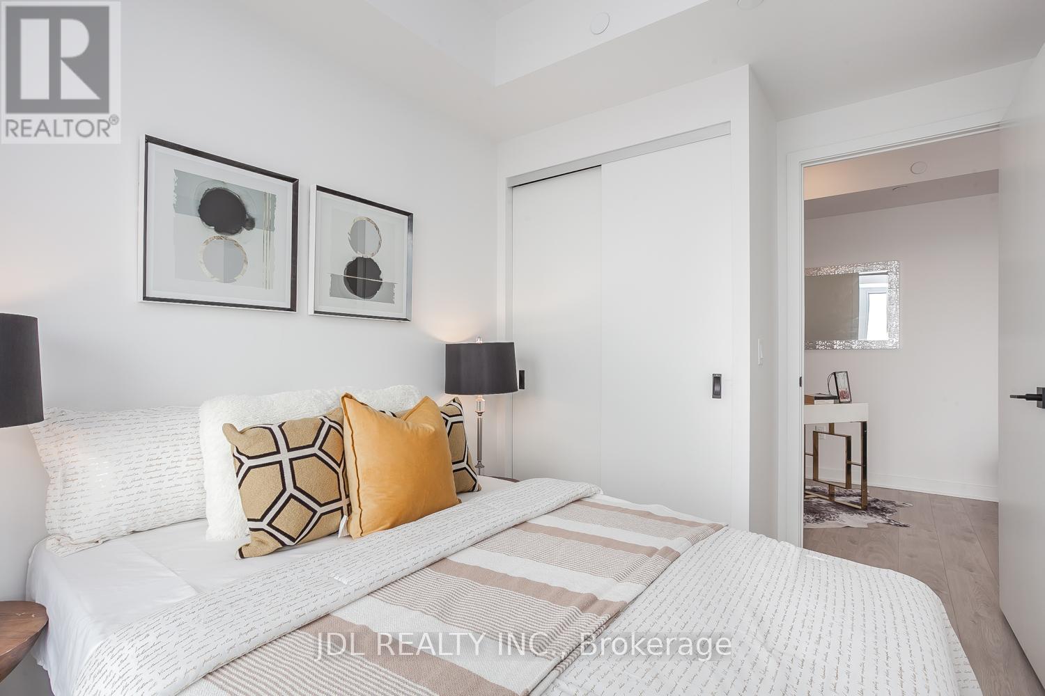 Photo 3 of 2809 36 Zorra Street, Toronto ON