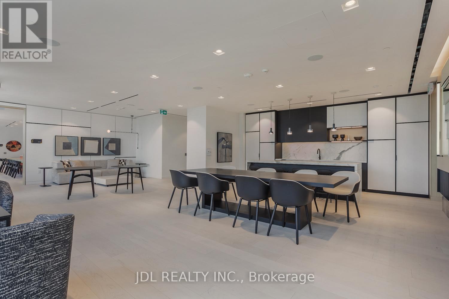 Photo 13 of 2809 36 Zorra Street, Toronto ON