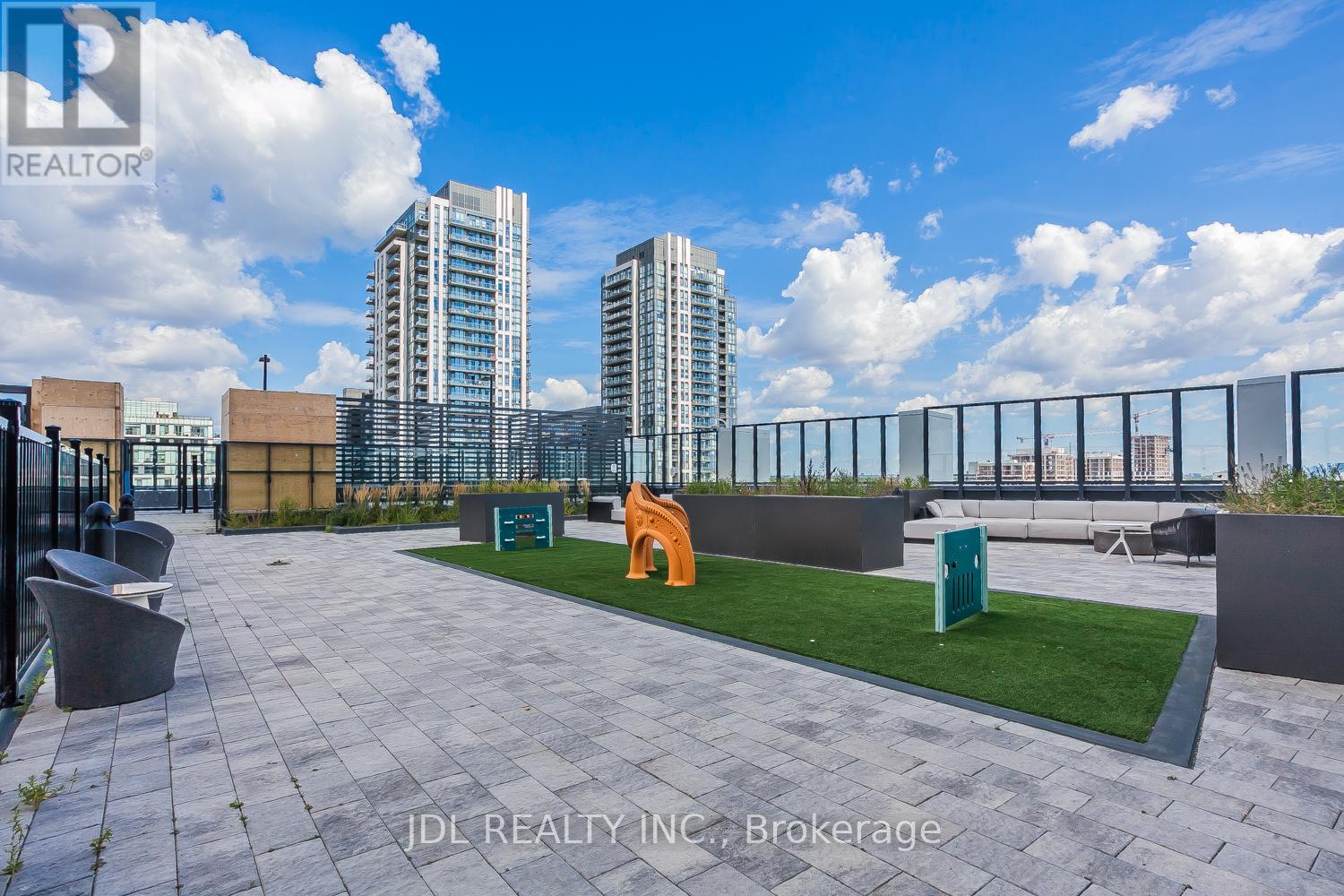 Photo 4 of 2809 36 Zorra Street, Toronto ON