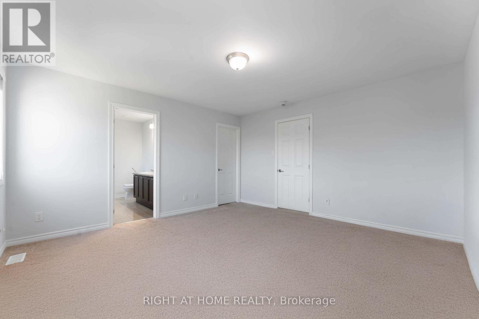 Photo 15 of 333 Rouncey Road, Ottawa ON