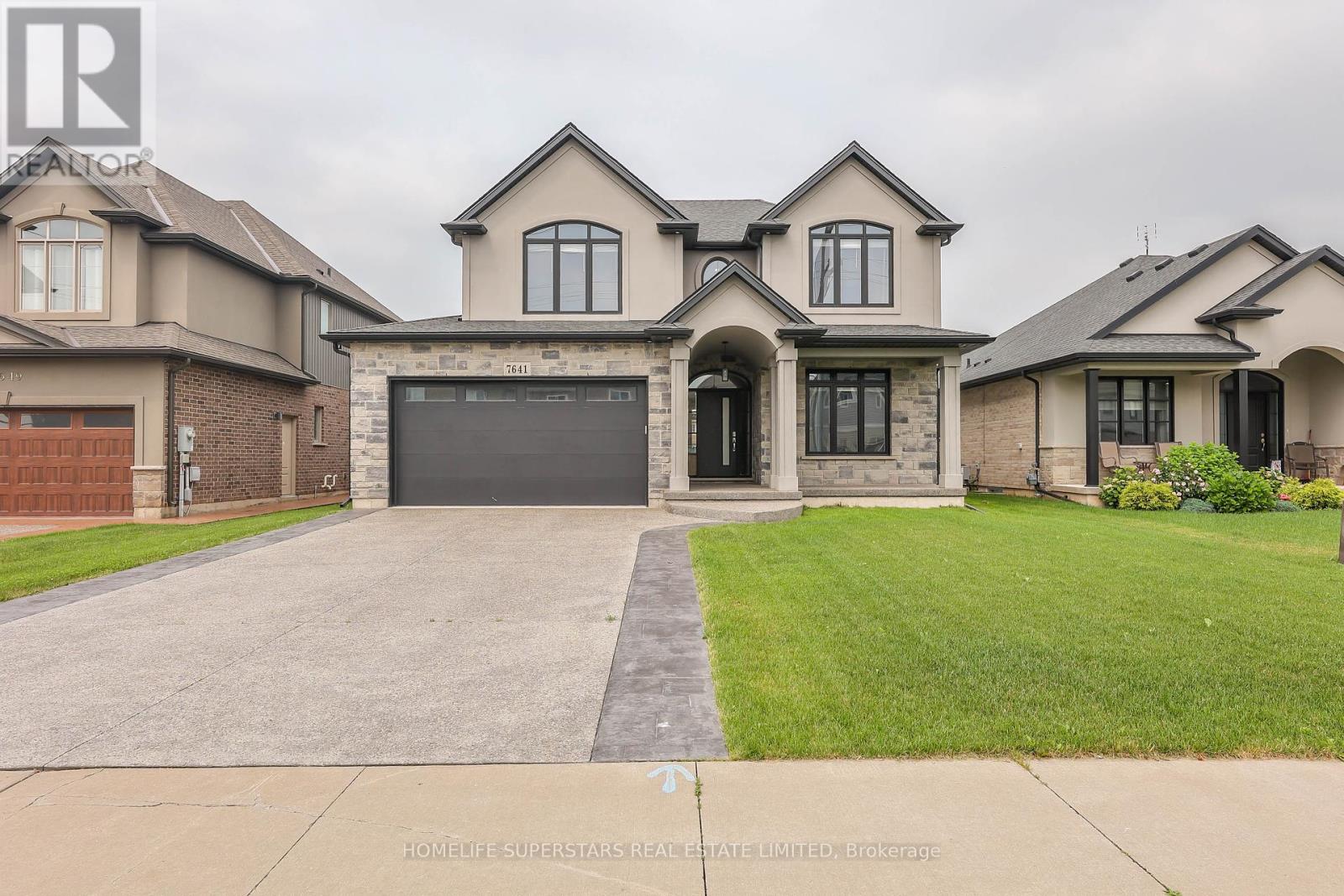 Photo 33 of 7641 Drummond Road, Niagara Falls ON