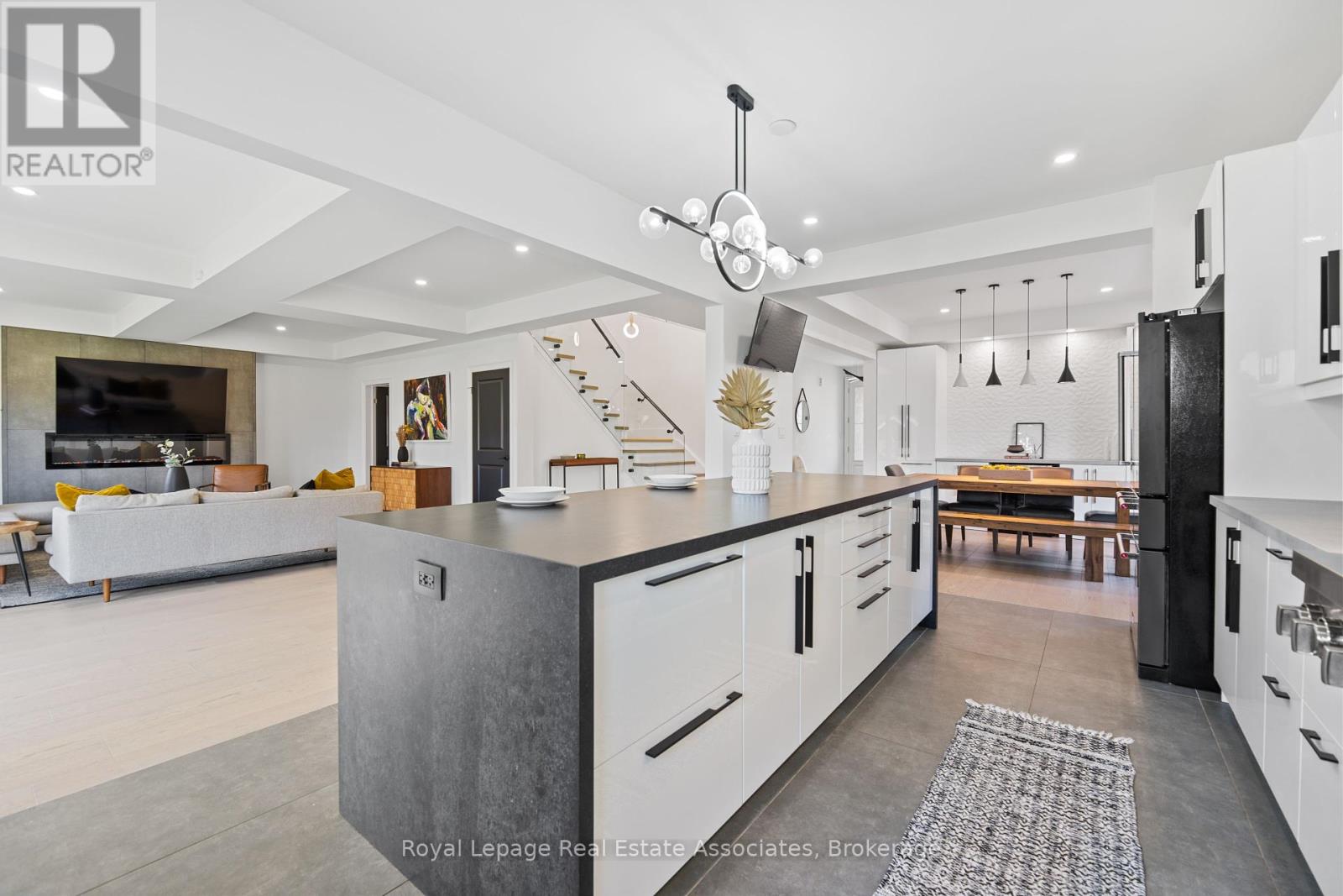 Photo 28 of 3601 Carolinia Court, Fort Erie ON
