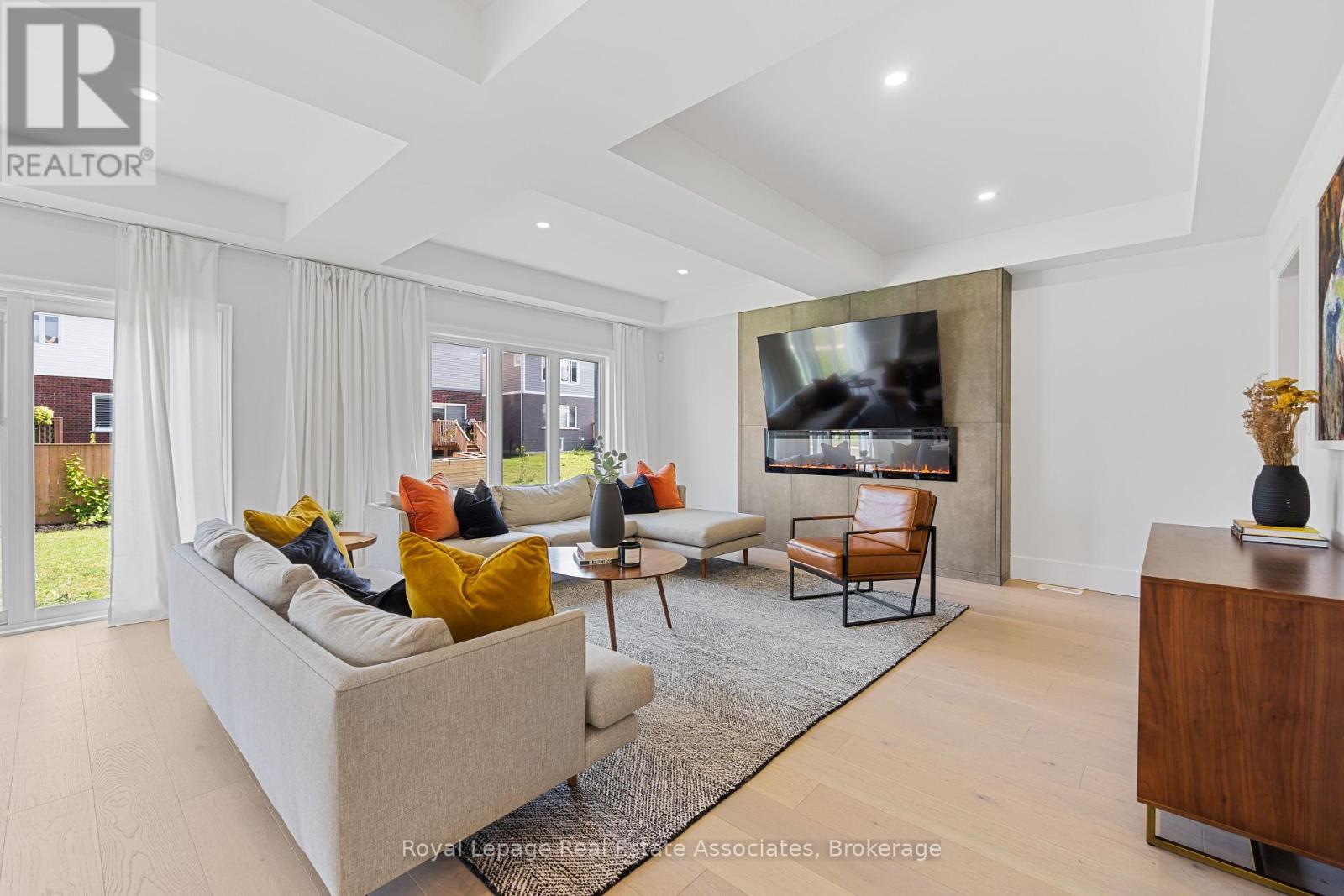 Photo 17 of 3601 Carolinia Court, Fort Erie ON