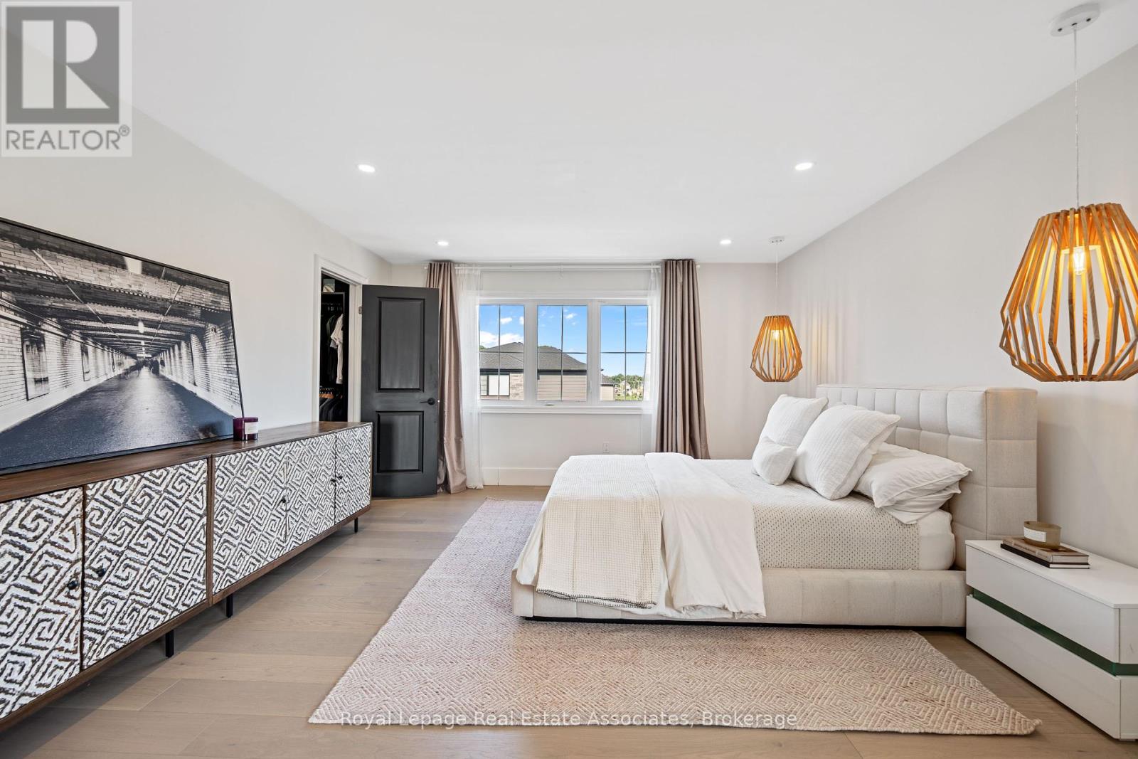 Photo 43 of 3601 Carolinia Court, Fort Erie ON