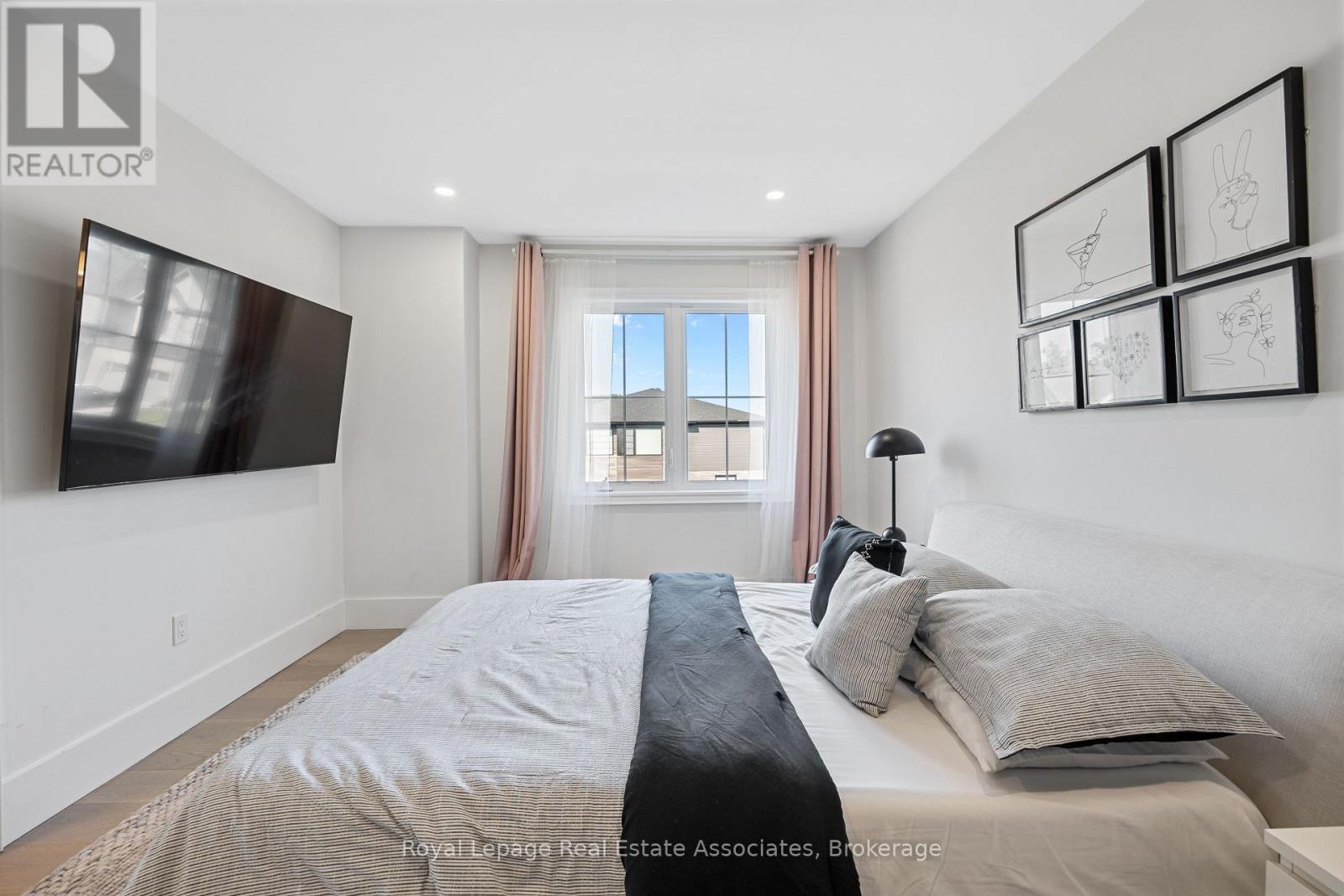 Photo 31 of 3601 Carolinia Court, Fort Erie ON