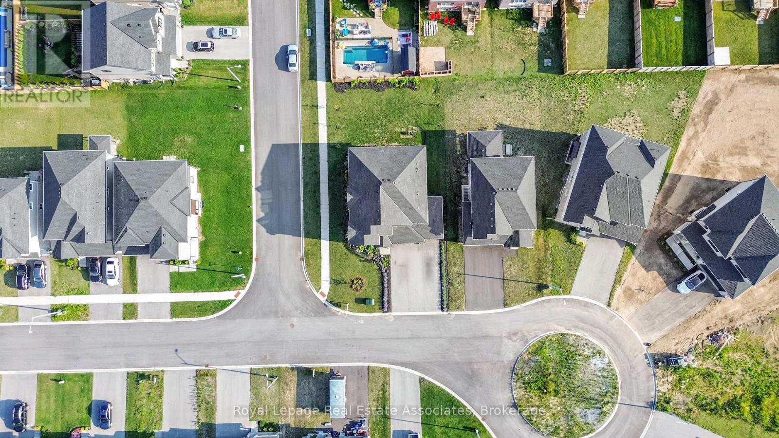Photo 49 of 3601 Carolinia Court, Fort Erie ON