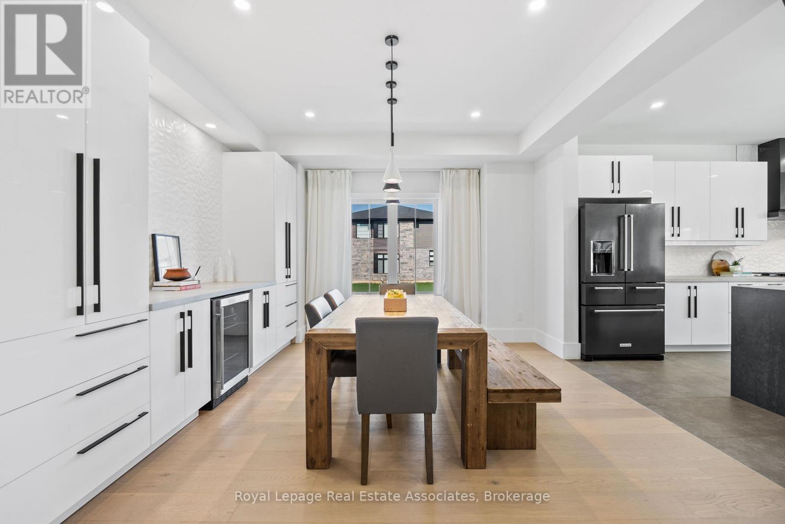 Photo 45 of 3601 Carolinia Court, Fort Erie ON