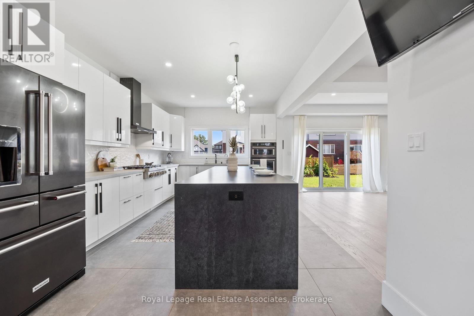 Photo 29 of 3601 Carolinia Court, Fort Erie ON