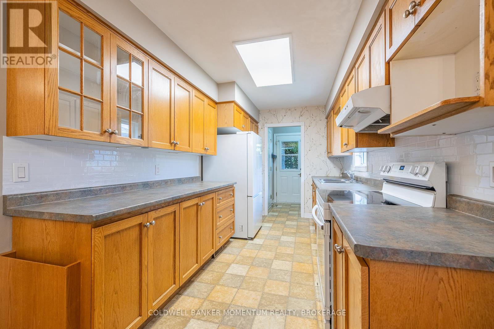 Photo 12 of 3901 Rainbow Lane, Lincoln ON