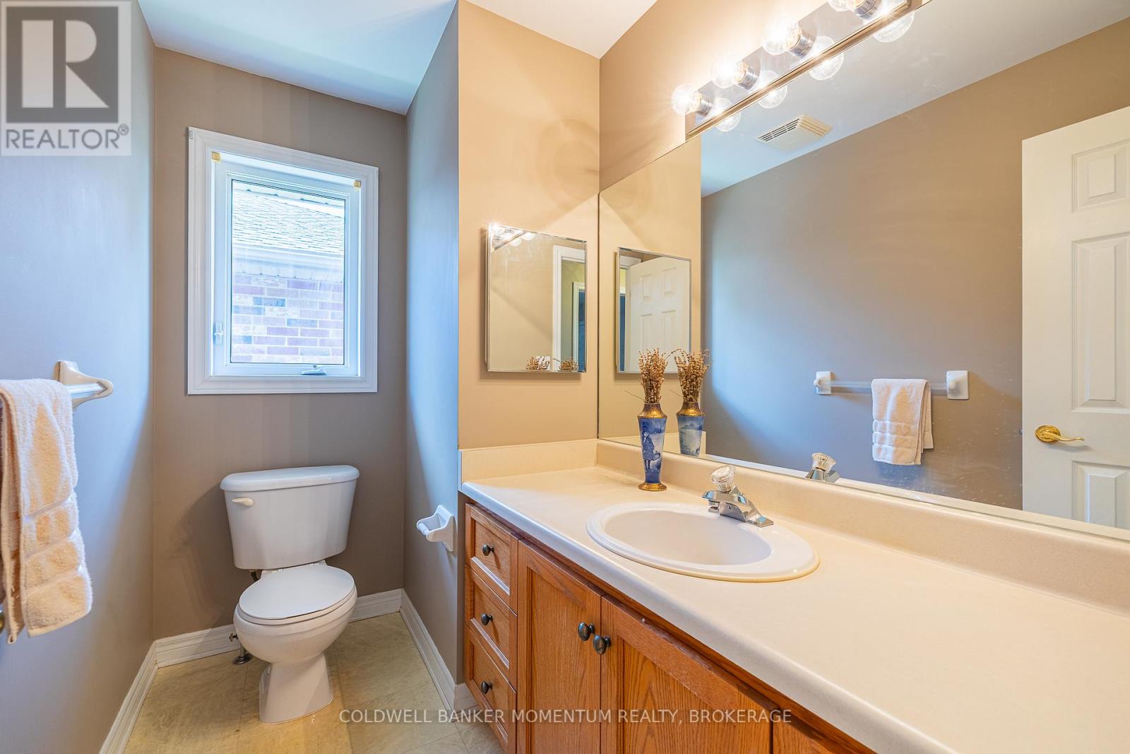 Photo 32 of 3901 Rainbow Lane, Lincoln ON