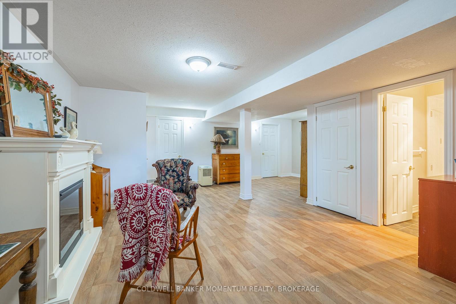 Photo 42 of 3901 Rainbow Lane, Lincoln ON