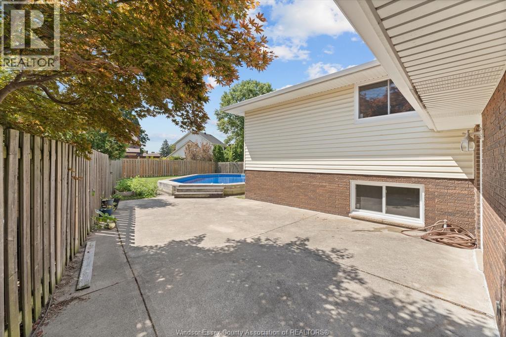 Photo 2 of 3939 Borrelli, Windsor ON
