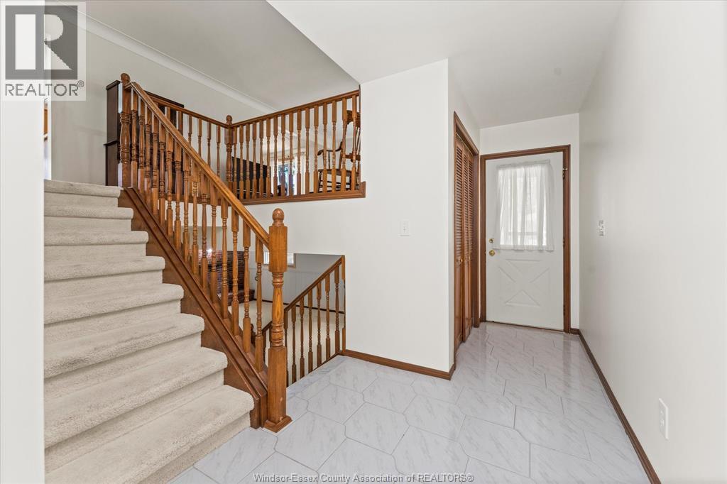 Photo 3 of 3939 Borrelli, Windsor ON