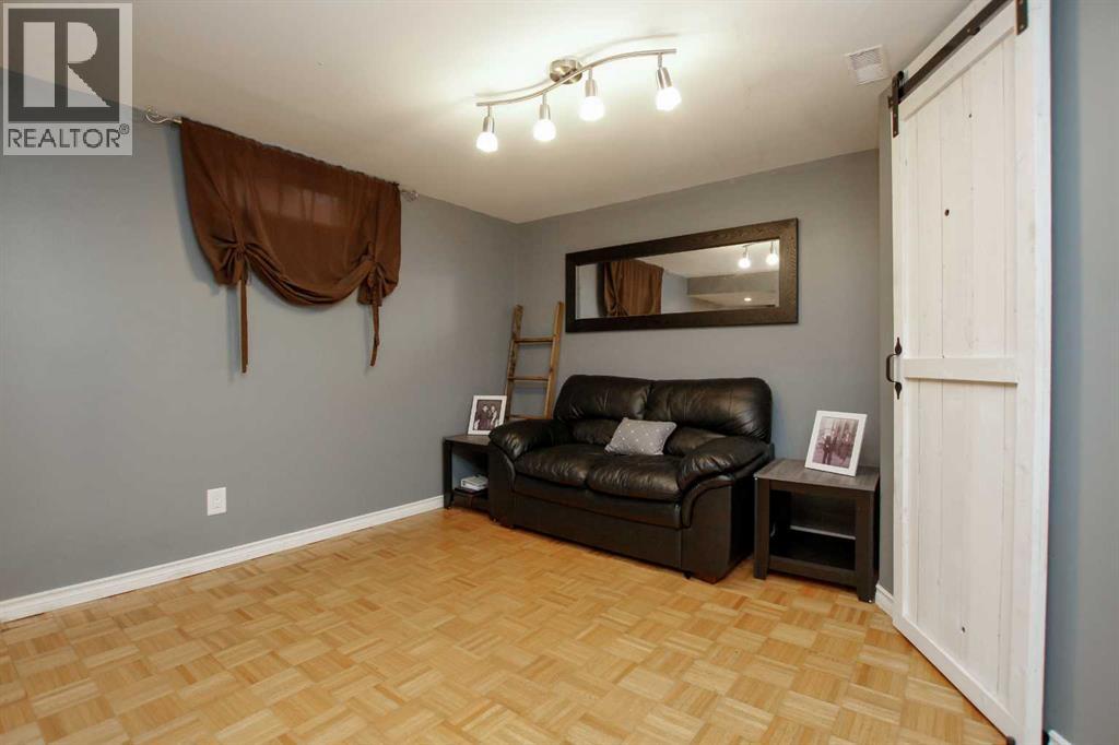 Photo 37 of 4 Mckee Close, Red Deer AB