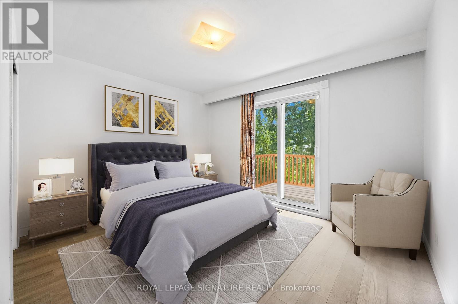 Photo 5 of 16 Pagoda Place, Toronto ON