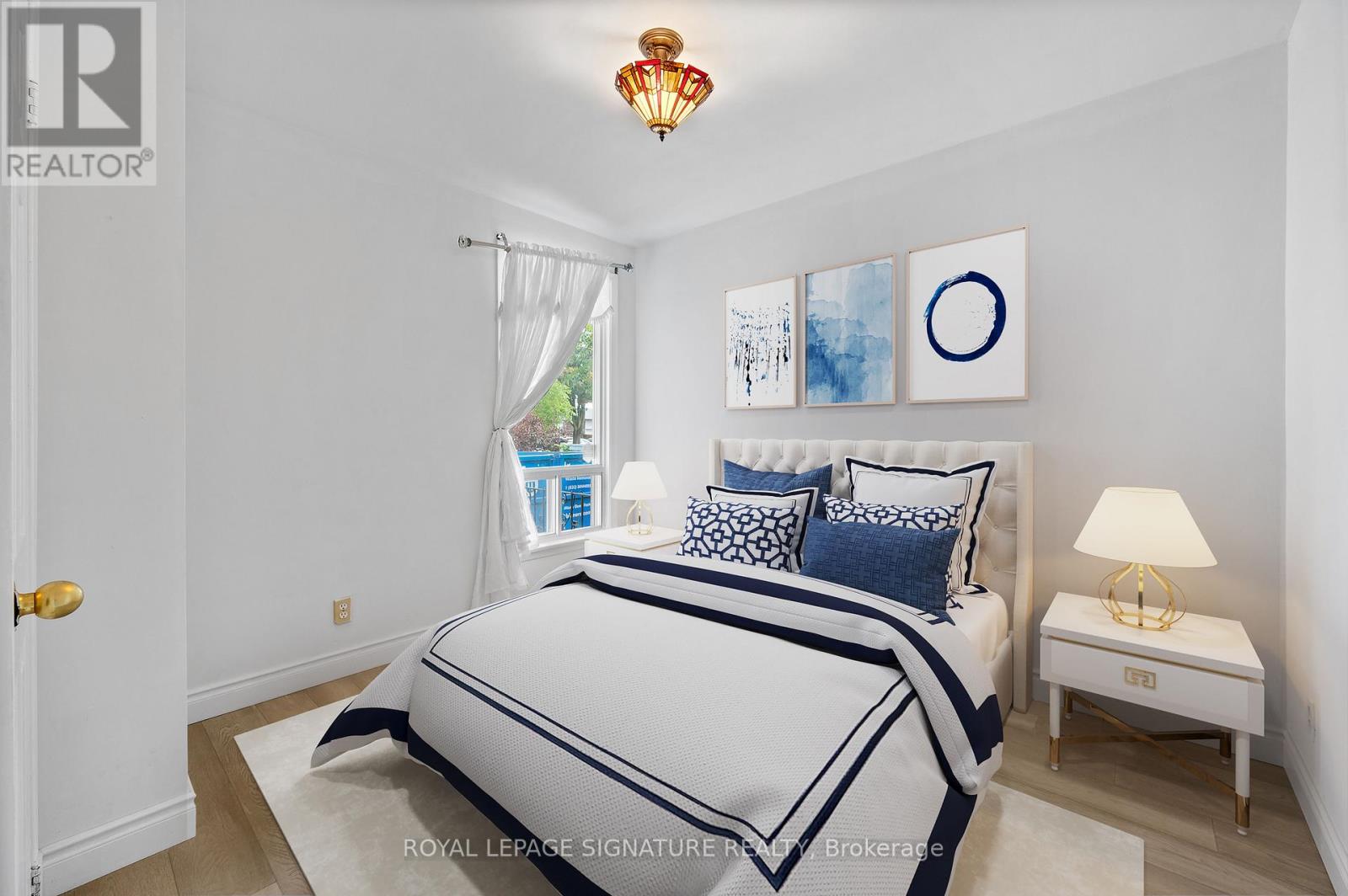 Photo 7 of 16 Pagoda Place, Toronto ON