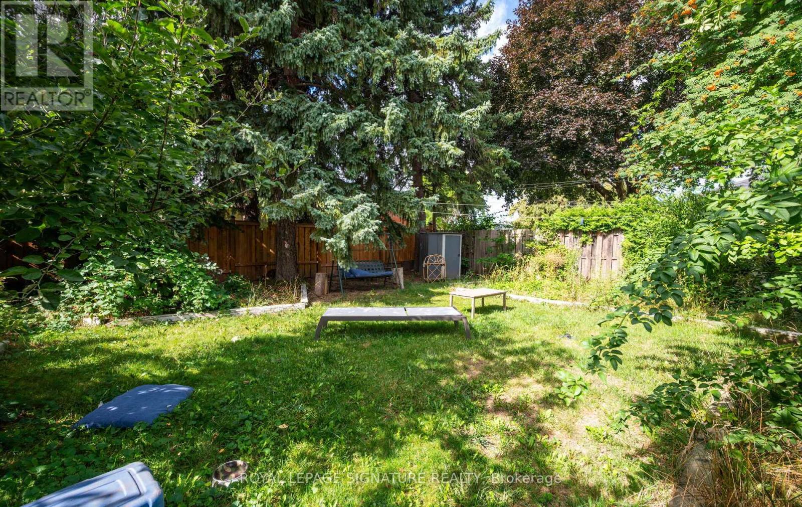 Photo 14 of 16 Pagoda Place, Toronto ON