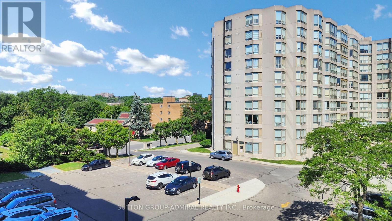 Photo 11 of 410 175 Cedar Avenue, Richmond Hill ON
