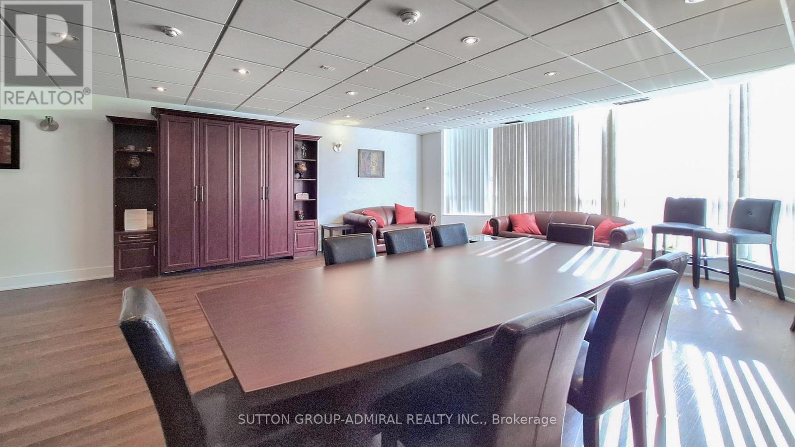 Photo 29 of 410 175 Cedar Avenue, Richmond Hill ON