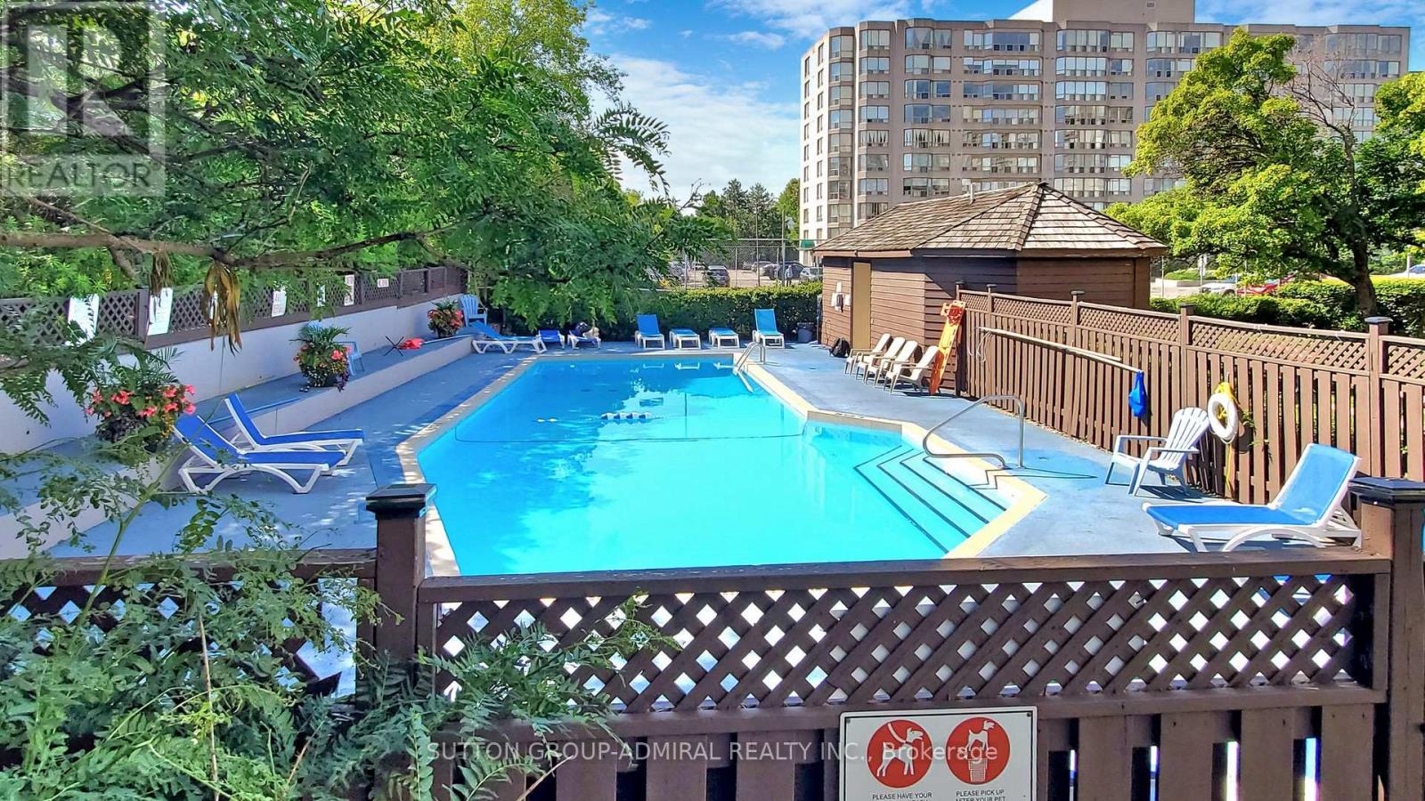 Photo 6 of 410 175 Cedar Avenue, Richmond Hill ON