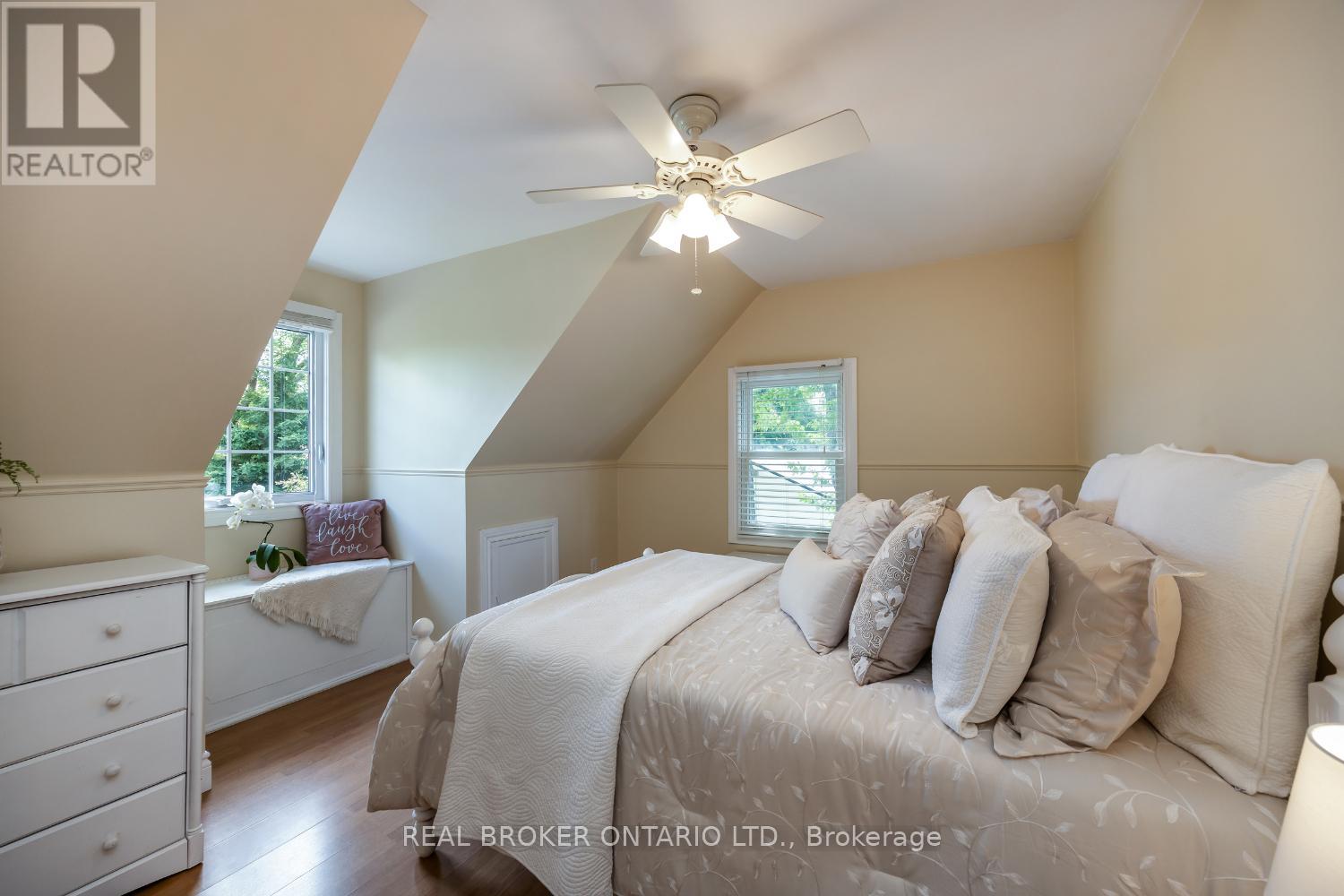 Photo 29 of 10 Brownsville Court, Clarington ON