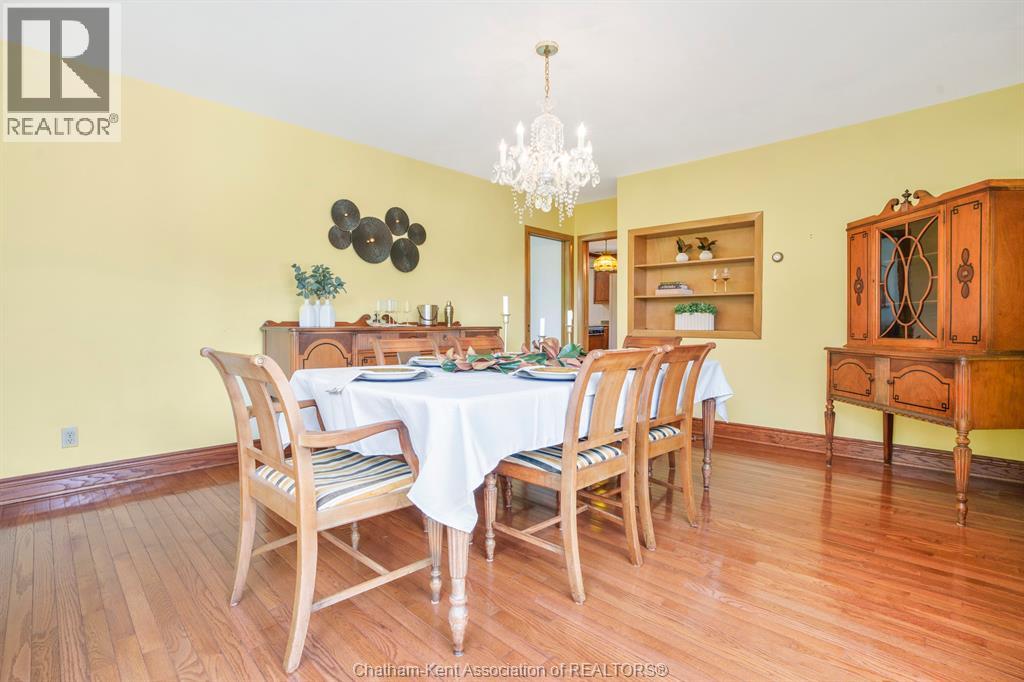 Photo 19 of 860 Charing Cross Road, Chatham ON
