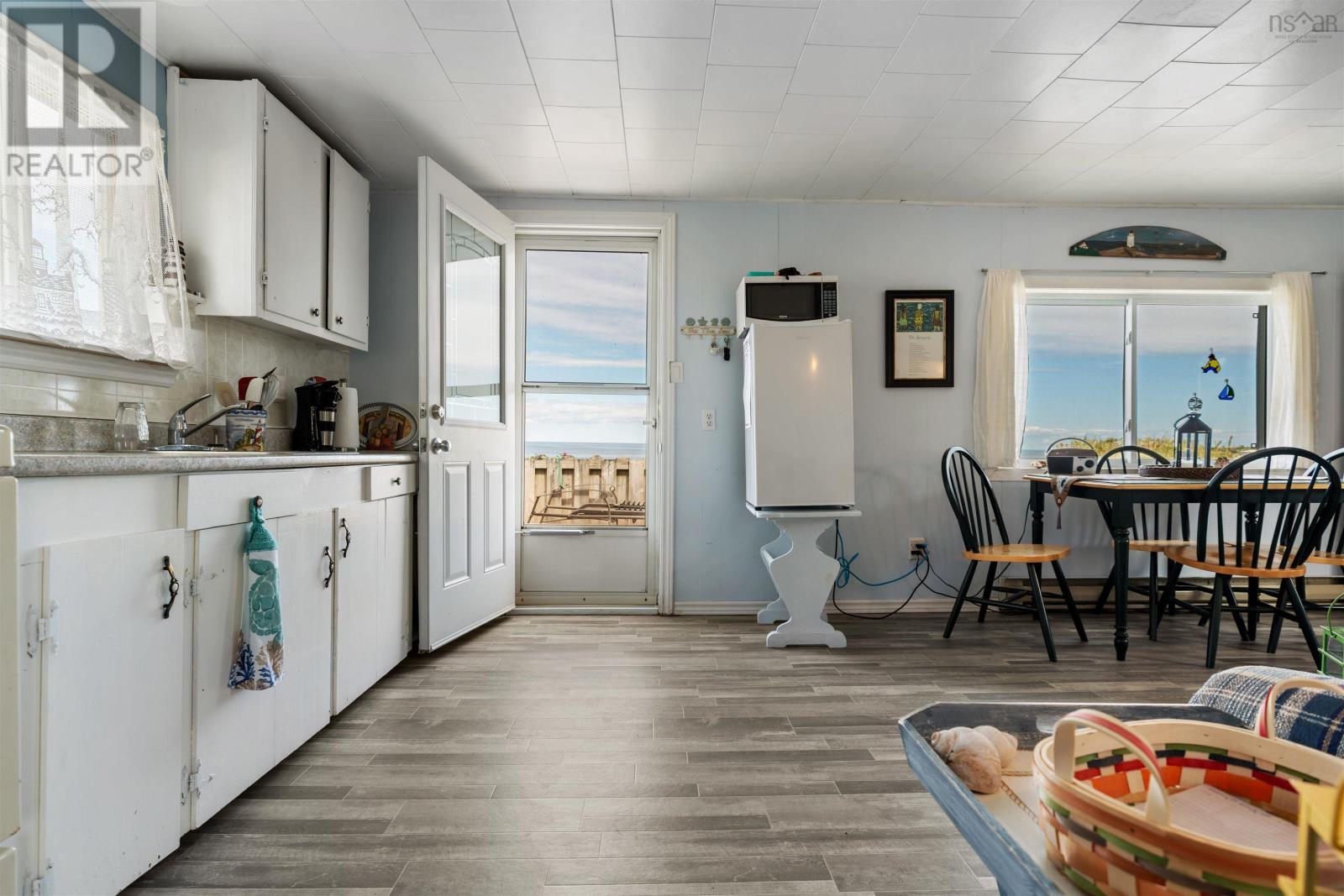 Property 28 of 36 of 130 Beach Road