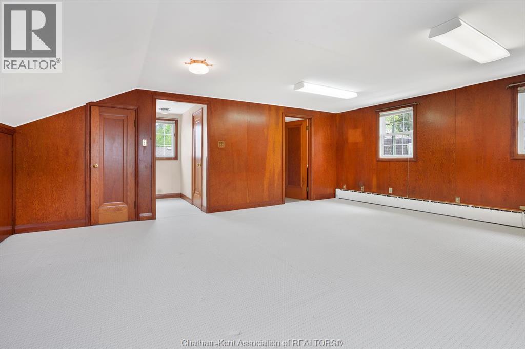 Photo 43 of 860 Charing Cross Road, Chatham ON