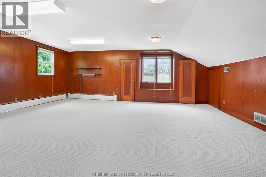 Photo 44 of 860 Charing Cross Road, Chatham ON