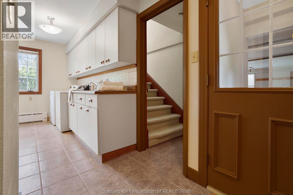 Photo 41 of 860 Charing Cross Road, Chatham ON