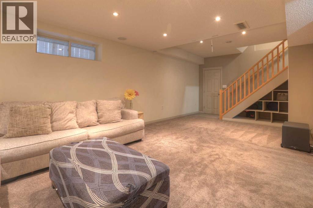 Photo 34 of 8903 Royal Oak Way Nw, Calgary AB
