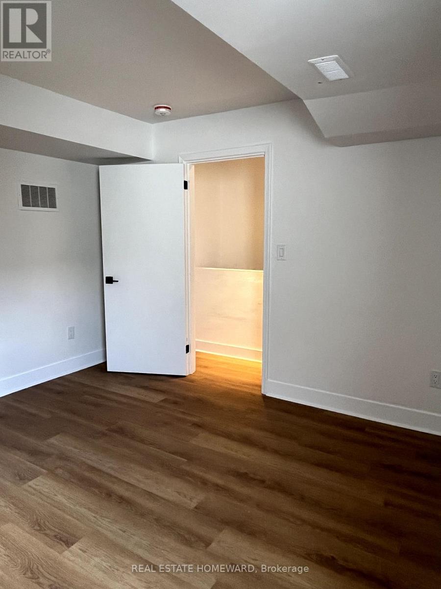 Photo 3 of Upper 66 Melville Avenue, Toronto ON