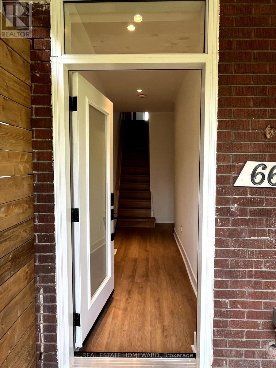 Photo 20 of Upper 66 Melville Avenue, Toronto ON