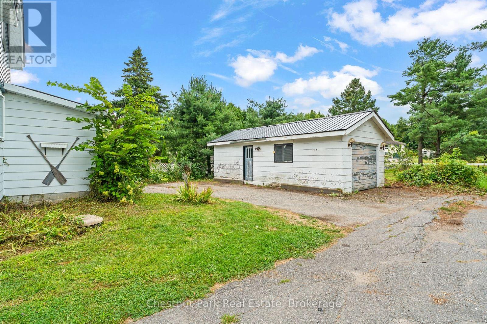 Photo 24 of 68 Beaumont Drive, Bracebridge ON