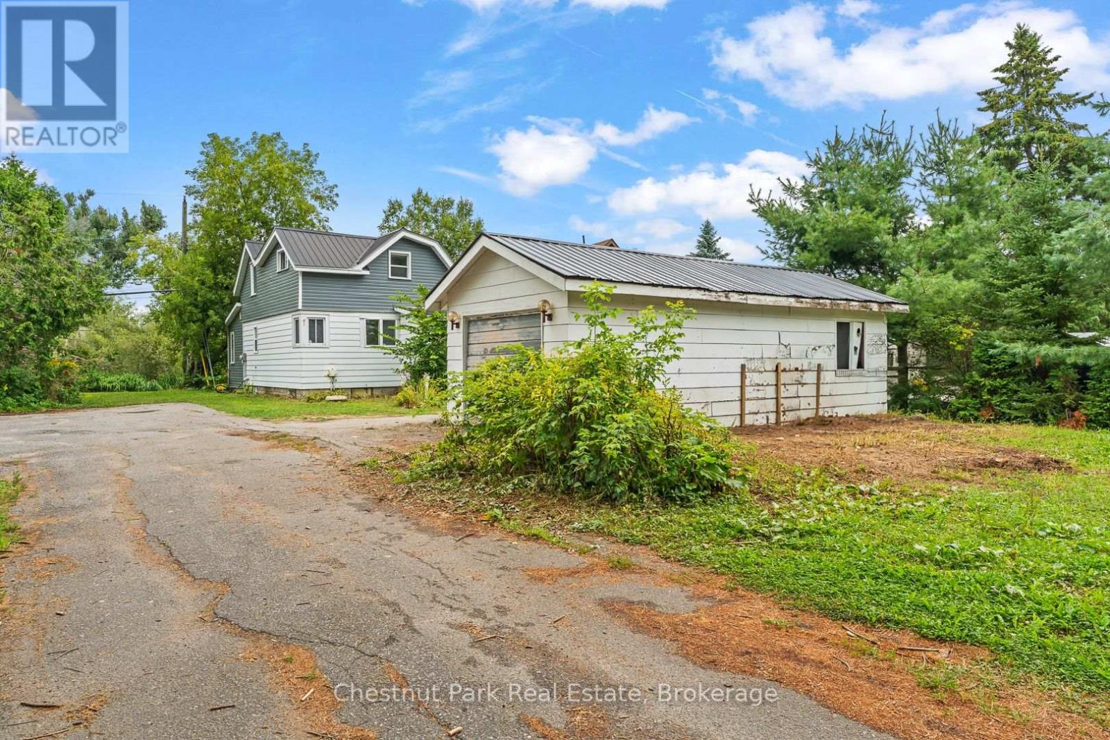 Photo 9 of 68 Beaumont Drive, Bracebridge ON