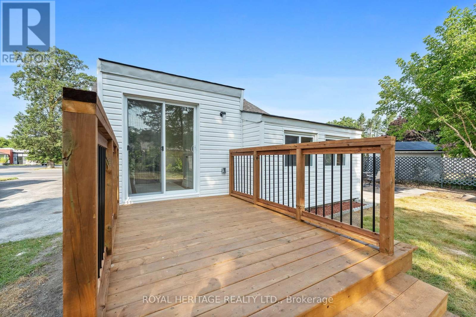Photo 16 of 13 Trenton Street, Quinte West ON