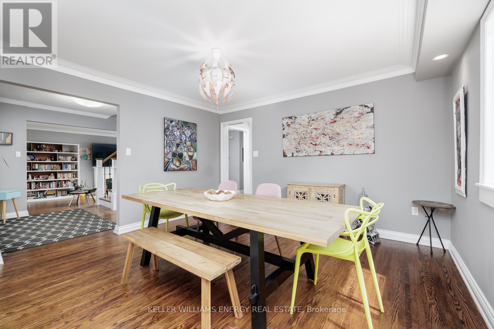 Photo 9 of 158 Chester Avenue, Hamilton ON