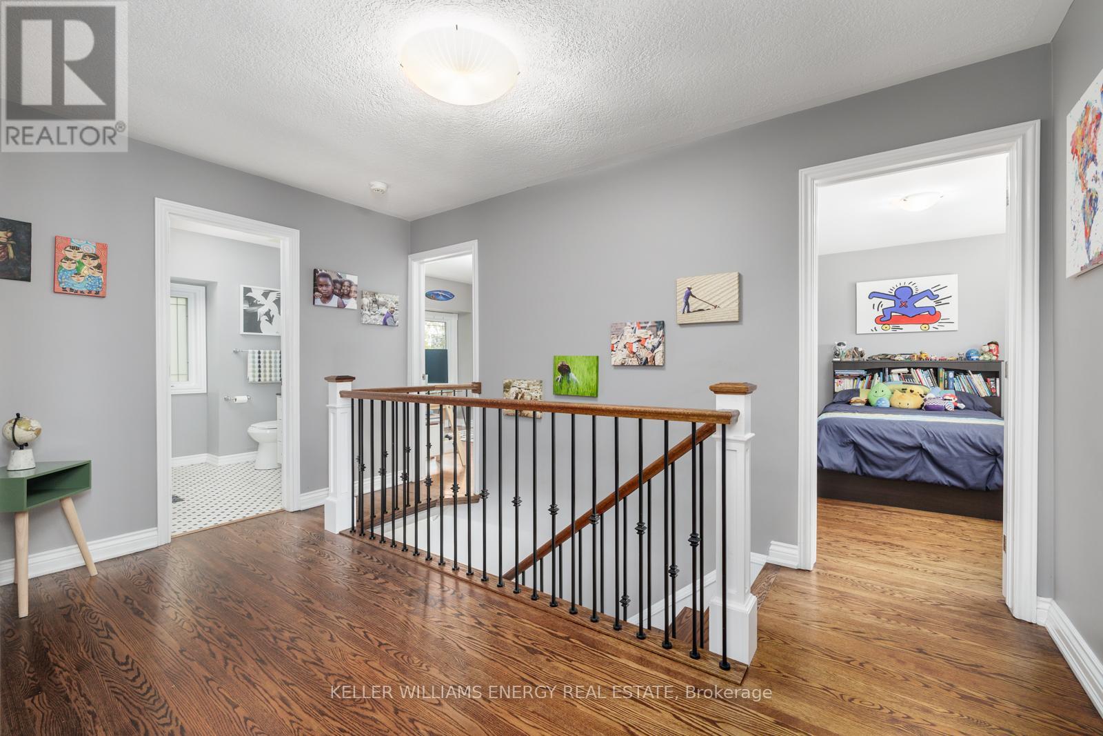 Photo 19 of 158 Chester Avenue, Hamilton ON