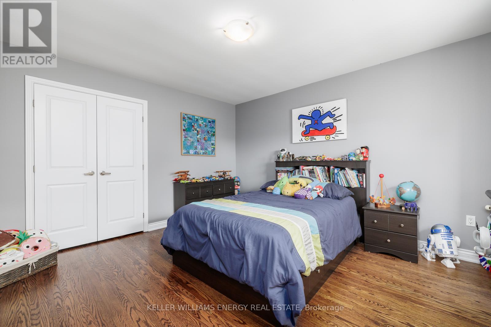 Photo 15 of 158 Chester Avenue, Hamilton ON