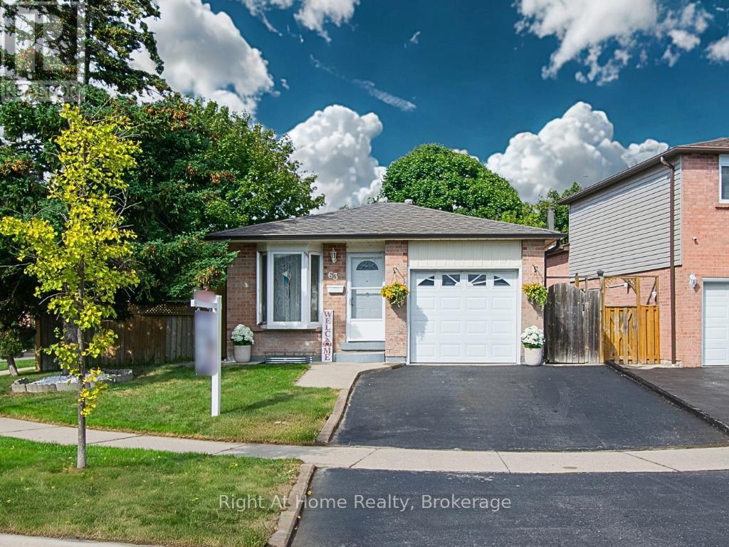 Photo 26 of 63 Martindale Crescent, Brampton ON