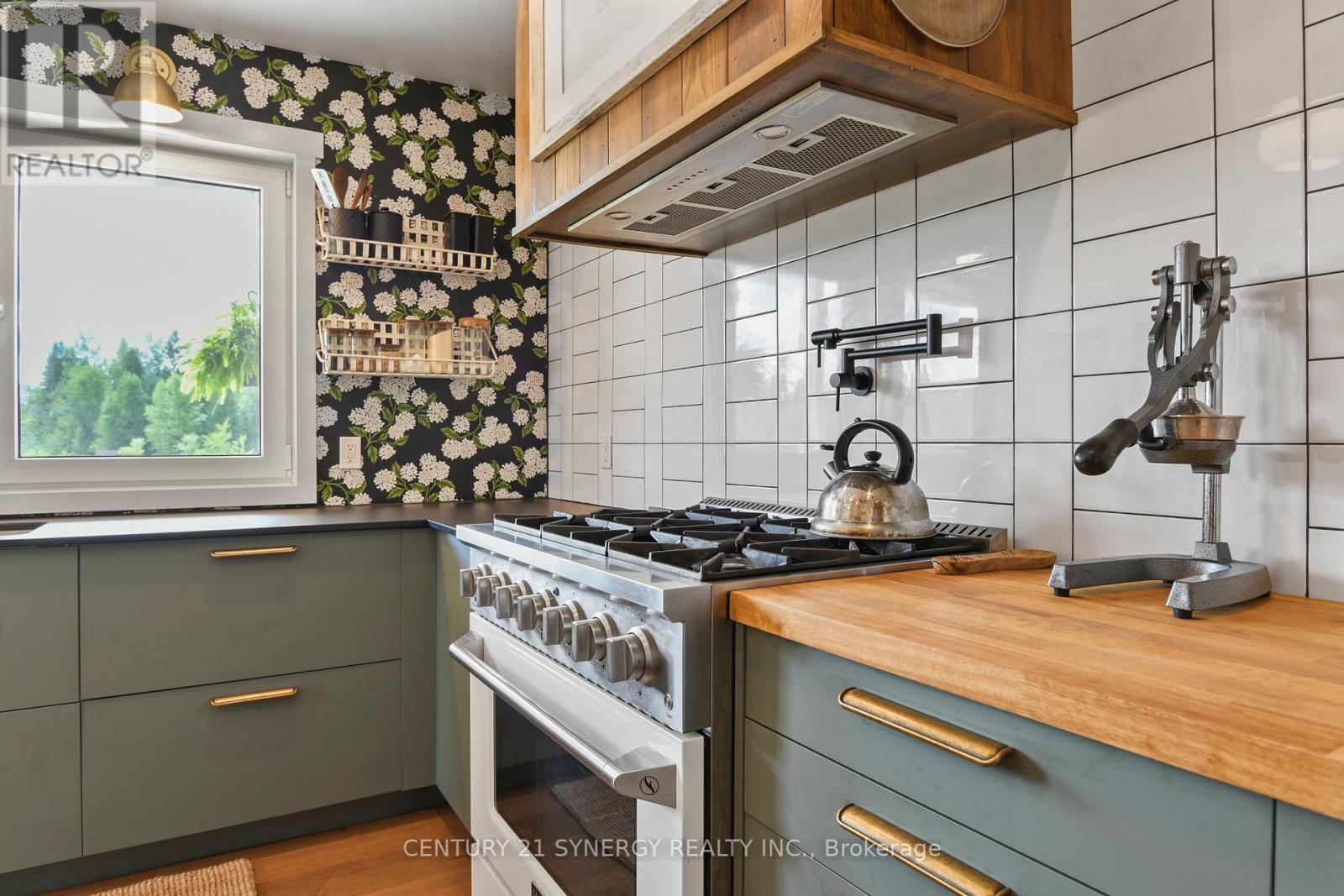 Photo 8 of 592 Patterson Road, Admaston Bromley ON