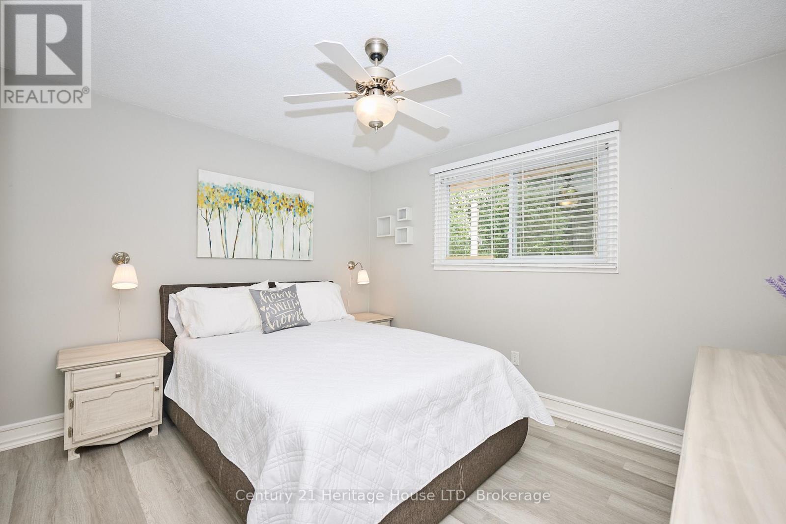 Photo 12 of 48 Loyalist Drive, Welland ON