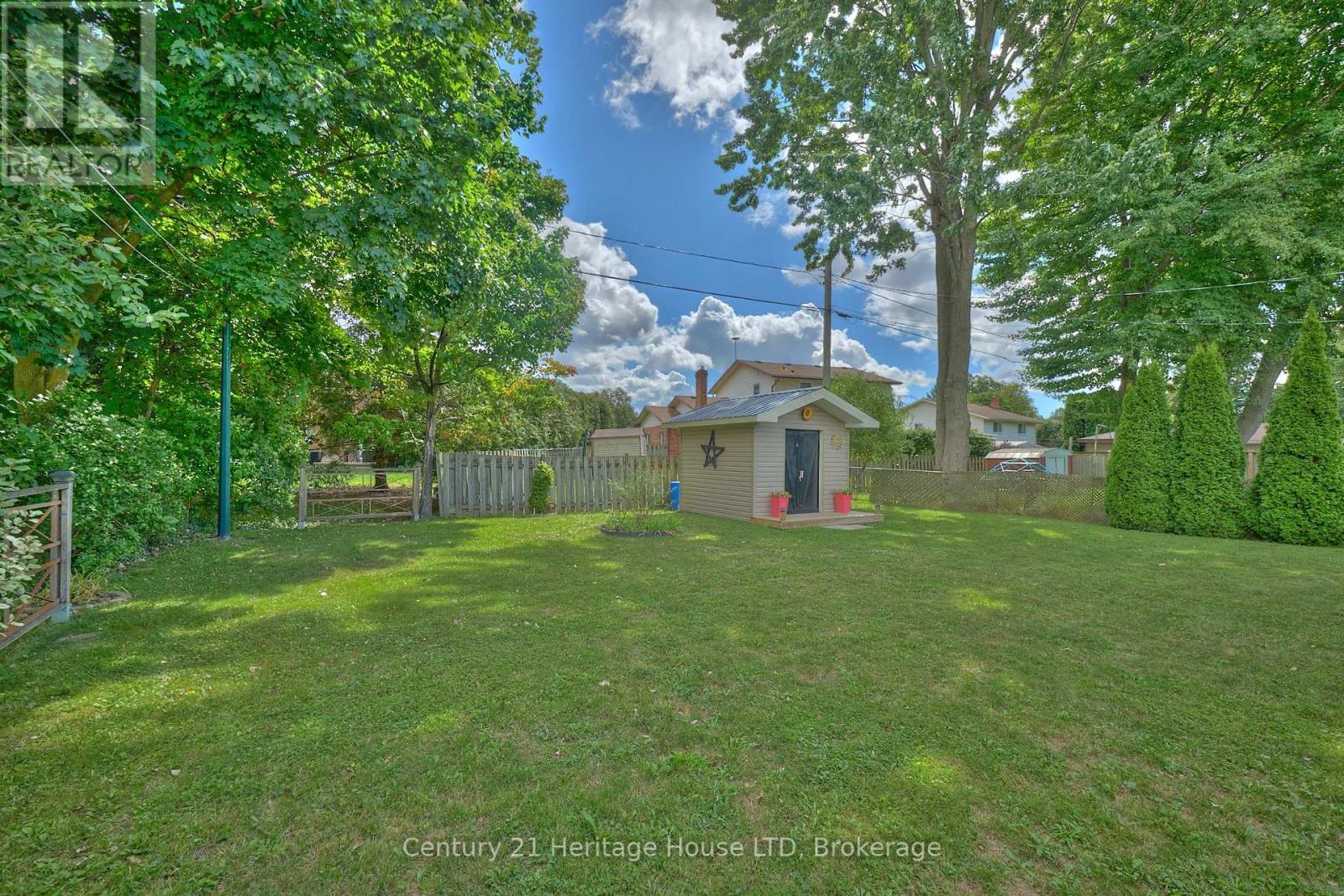 Photo 26 of 48 Loyalist Drive, Welland ON