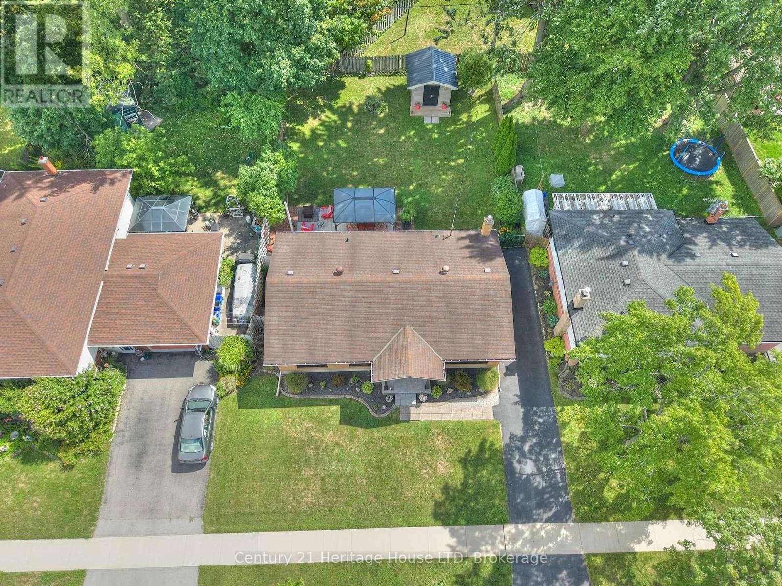Photo 28 of 48 Loyalist Drive, Welland ON