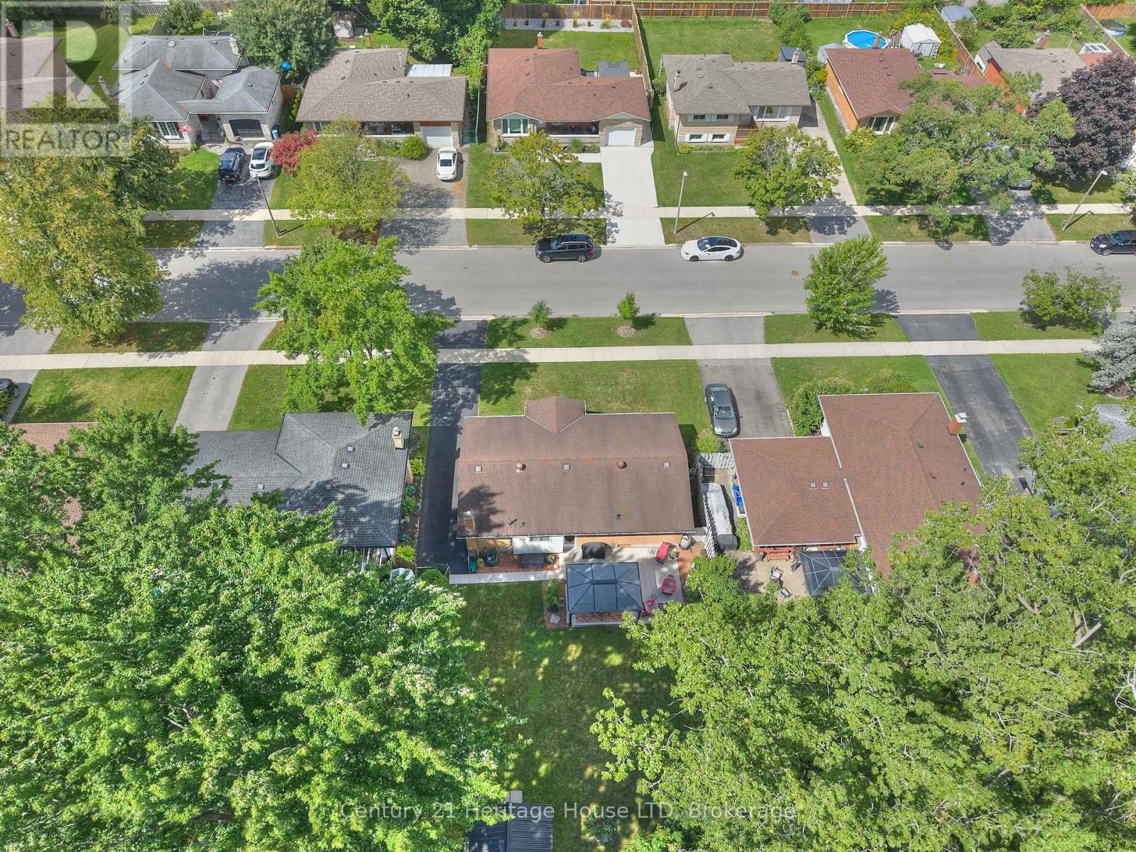Photo 30 of 48 Loyalist Drive, Welland ON