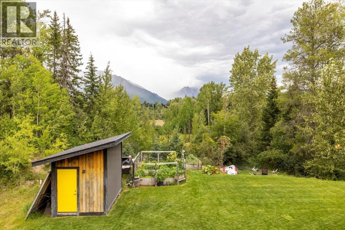 Photo 16 of 115 Whitetail Drive, Fernie BC