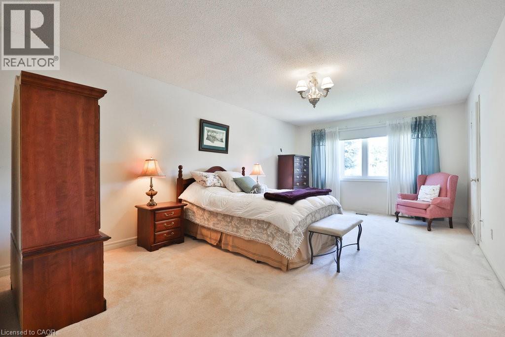 Photo 38 of 542 Hambling Court, Burlington ON